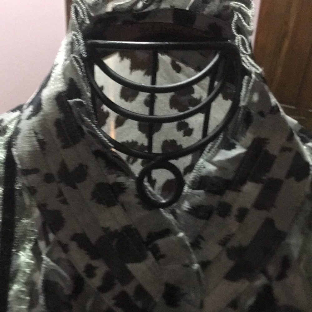 Blouse - Picture 3 of 4